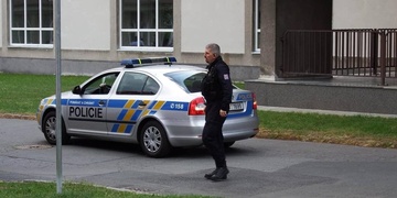 Otec žáka řediteli školy zlomil nos