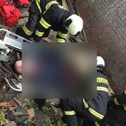 Příšerná smrt, zemřel uvízlý v kanalizační rouře pouhých 10 cm od vzduchu