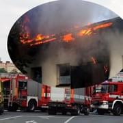 Výbuch a rozsáhlý požár v Klubovně neslyšících