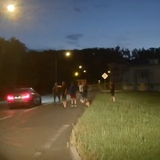 Rozjařená partička se rozhodla řídit dopravu