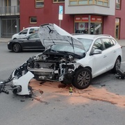 Vážná nehoda v Malické, na místě tři zranění