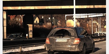Přes město jel 163 km/h