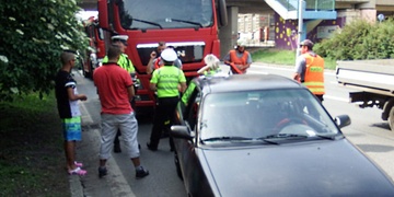 Dvě nehody blokují dopravu v Plzni, u jedné bylo zraněno dítě