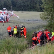 Tragický začátek prázdnin, jedno dítě zemřelo a osm je zraněných