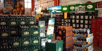 Zloděj zadržen ve skladu přímo při činu