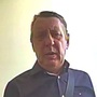 Poznáte muže na fotografii?