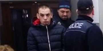 Za napomenutí kvůli hluku se Polák pokusil ubodat člověka - soud ho dnes poslal do vazby