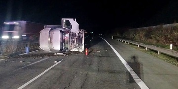 Dopravní nehoda uzavřela dálnici D5