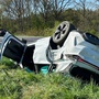 Řidič během předjíždění ohrozil rodinu s dětmi a když se vybourali, z místa okamžitě ujel