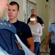 Vražedkyni holčičky poslal soud před chvílí do vazby
