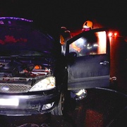 U Horní Břízy začalo za jízdy hořet auto