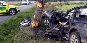 Mladý řidič je velice vážně zraněný