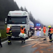 Řidiči pozor, na dálnici D5 došlo k většímu úniku oleje