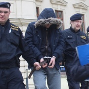 S revolverem vyloupil dokonce dvě herny