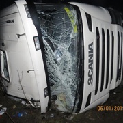Škoda na převrácené cisterně je půl milionu