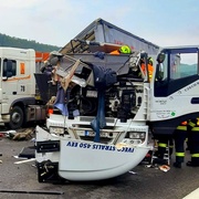 Při nehodě na dálnici zemřela žena