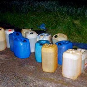Pachatel odčerpal 700 litrů nafty