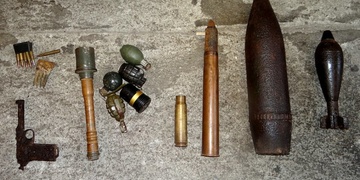 Našel ruční granát, zamyslel se a zahodil ho!