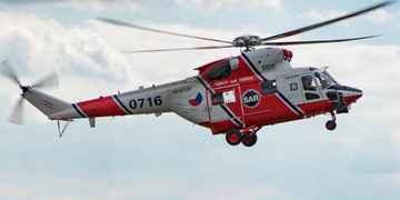 Pro malou opařenou holčičku musel letět vrtulník leteckých záchranářů