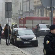 Anonym ohlásil uložení bomby u soudu v Plzni - aktualizováno