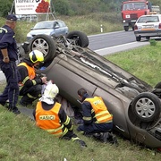 Čelní střet dvou vozidel – čtyři zranění, bohužel včetně dětí