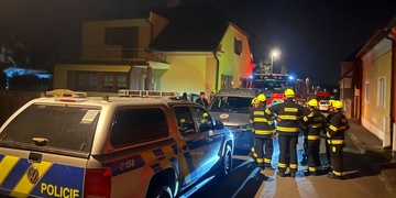 Právě probíhá rozsáhlá pátrací akce po pohřešované seniorce