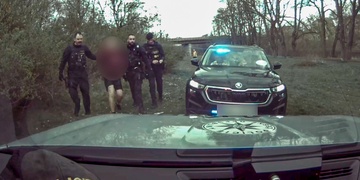 Mladistvý útěkář se snažil policistům uplavat