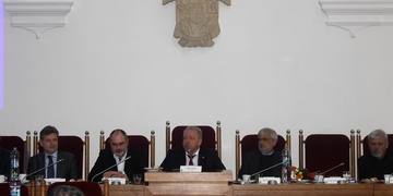 Ministr Chovanec opět dorazil do Plzně řešit cizince