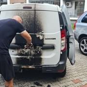 V Plzni se objevilo několik případů velmi destruktivního vloupání do aut