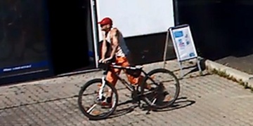 Prosíme pomozte, poznáte zloděje kola od Kauflandu?