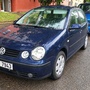 Z parkoviště u Lidlu zmizel modrý Volkswagen Polo, majitelka moc prosí o pomoc s pátráním