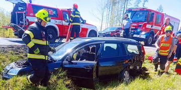 Vážná nehoda, na místě přistával vrtulník LZS