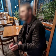V luxusní restauraci nechtěl platit, pak zlobil, následně utíkal a večer zakončil exkurzí na záchytce