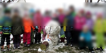 Do mateřské školy v Plzni se dostala psychicky nemocná žena