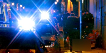 Dva mrtví fanoušci během fotbalu - jeden před a druhý po utkání