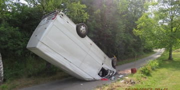 Řidička kuriózně "zaparkovala"