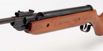 Ňoumové se vzduchovkou