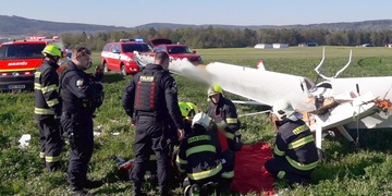 Havárie letadla, na místě přistává vrtulník LZS