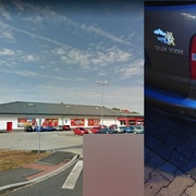 Policie i majitel pátrají po pachateli a hledají svědky