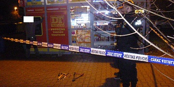 Zadržení pachatelů na místě, zbitá žena i bitka na CAN