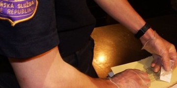 Pervitin žena zaslala do věznice v balíčku