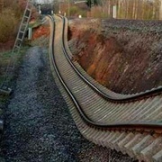 Sesuv železniční trati