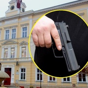 S pistolí v ruce vběhl do školy a řval Allah Akbar!