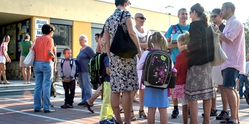 Dva roky neposílají svého syna do školy