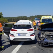 Při další dnešní dopravní nehodě byly zraněny i tři děti