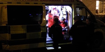 Úderem zezadu do hlavy poslal Tomáše do nemocnice