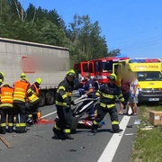Hromadná nehoda na dálnici D5