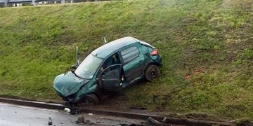 Vozidlo s oslavencem pod Rondelem vyletělo ze silnice