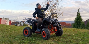 Malý Maxim má čtyřkolku zpět!