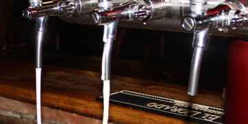 Vloupal se, nekradl, ale pustil pípy